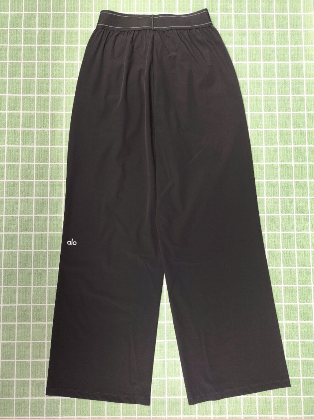 💙Deep Gray Alo Yoga Suit Up Trouser Regular💜 - Picture 3 of 8